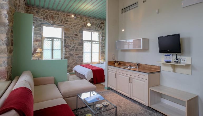 Ξενώνας Κυριακή & Αμφίκλεια Suites - Αμφίκλεια, Παρνασσός