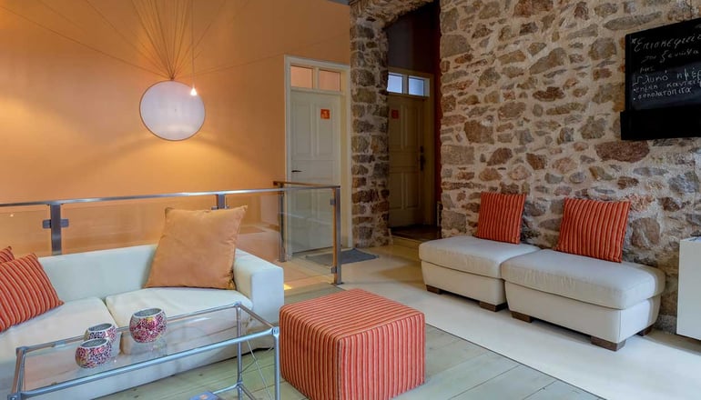 Ξενώνας Κυριακή & Αμφίκλεια Suites - Αμφίκλεια, Παρνασσός