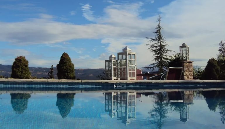 Ξενώνας Κυριακή & Αμφίκλεια Suites