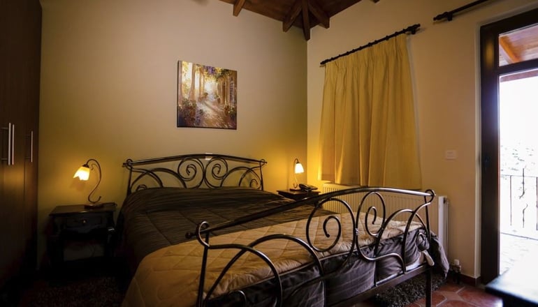 Ορεάδες Suites