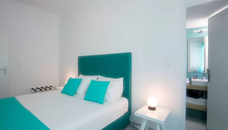 Acqua Vatos Santorini