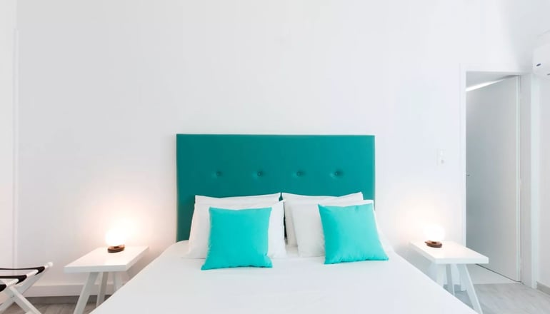 Acqua Vatos Santorini