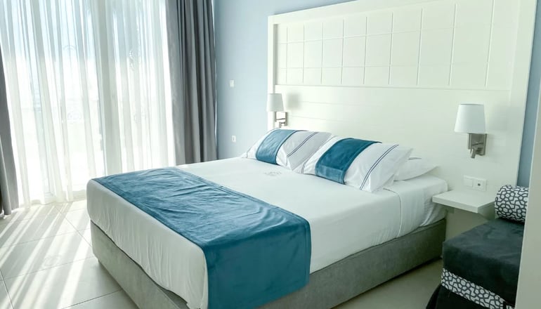 Acrotel Lily Ann Boutique