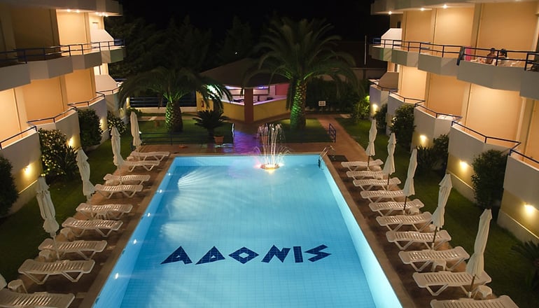 Adonis Hotel & Apartments