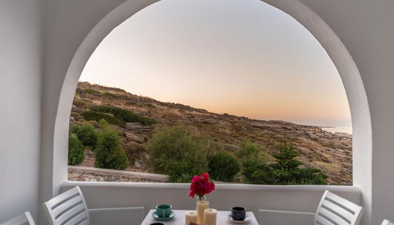 Adonis Hotel & Apartments