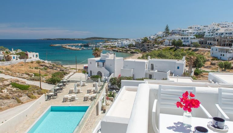 Adonis Hotel & Apartments