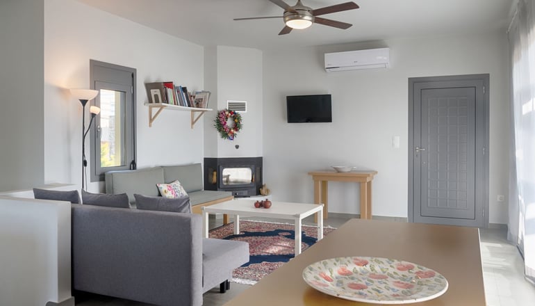 Aegina bed and culture