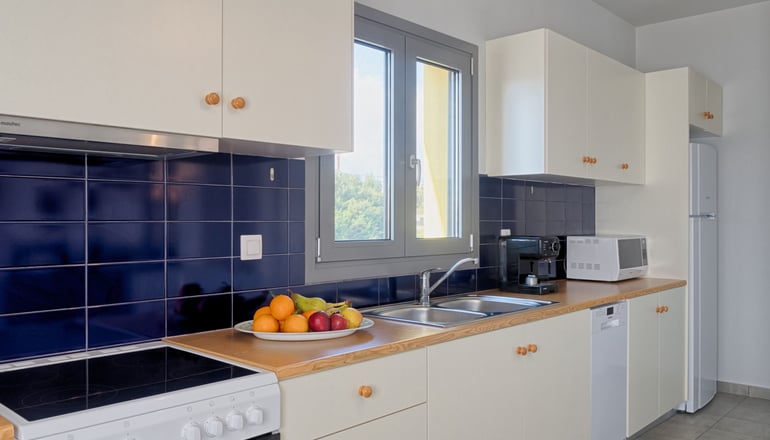 Aegina bed and culture