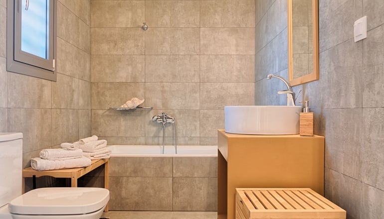 Aegina bed and culture