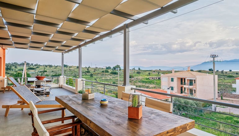 Aegina bed and culture