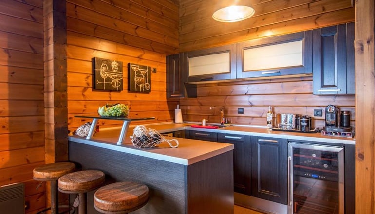 Aelia Parnassus Chalet