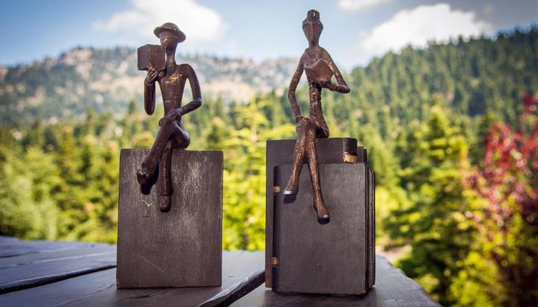 Aelia Parnassus Chalet