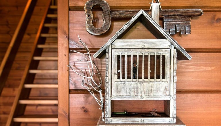 Aelia Parnassus Chalet