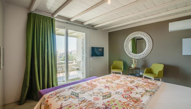 4* Aeolis Tinos Suites