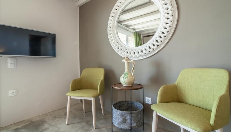 4* Aeolis Tinos Suites