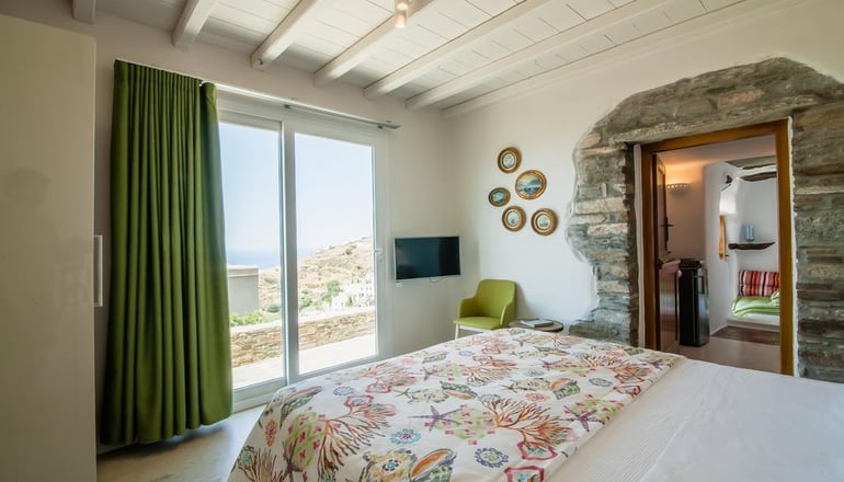 4* Aeolis Tinos Suites