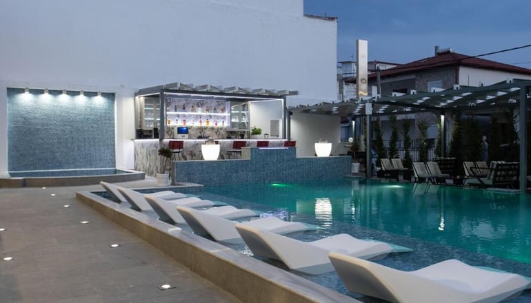 Aeonian Luxury Suites