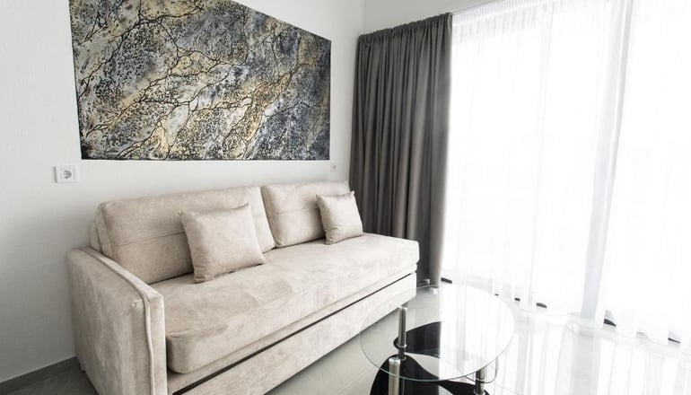 Aeonian Luxury Suites