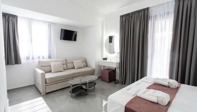 Aeonian Luxury Suites