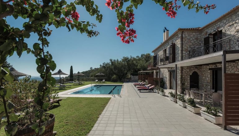 Agrikia Villa - Varvarigos Houses