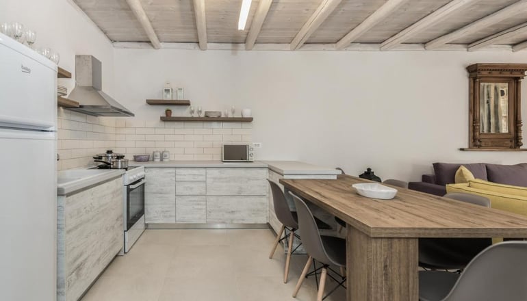 Agrikia Villa - Varvarigos Houses