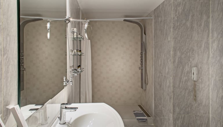 Airotel Stratos Vassilikos Hotel