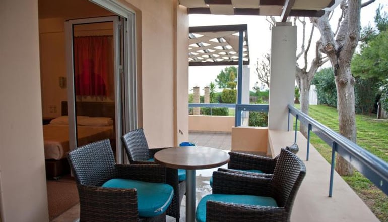 Aithrio Hotel