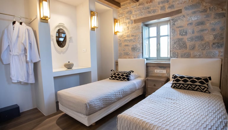Akrolithi Guesthouse - Οίτυλο, Μάνη