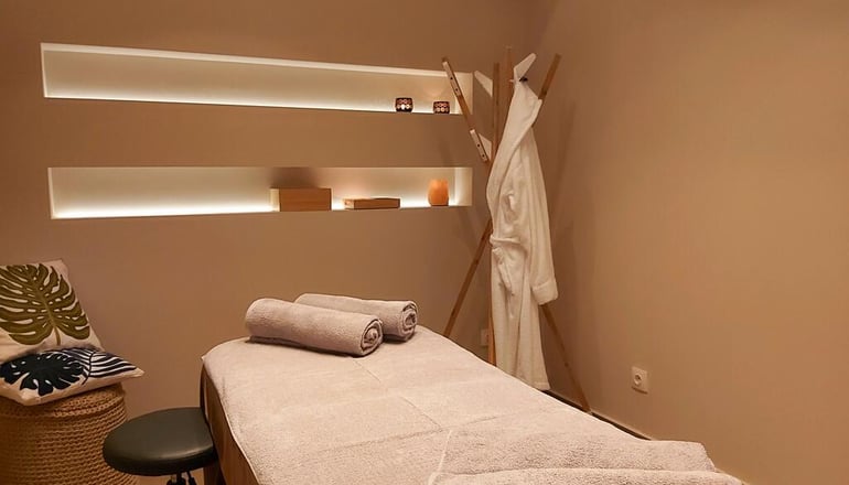 Alexakis Hotel & Spa