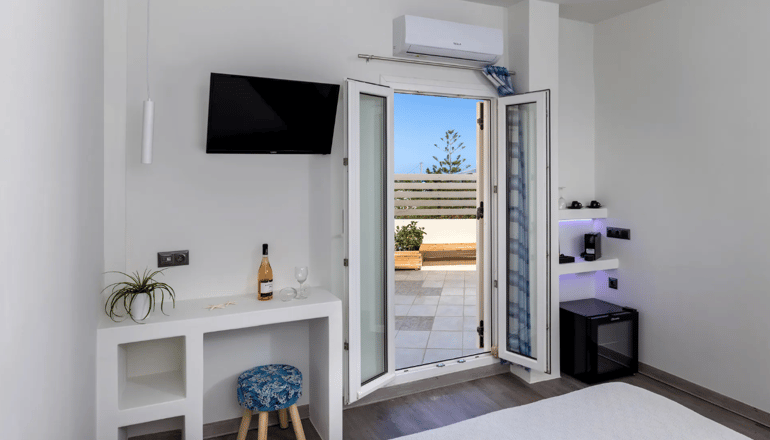 Alexandra Hotel - Μέγας Γιαλός, Σύρος
