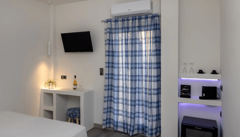 Alexandra Hotel - Μέγας Γιαλός, Σύρος