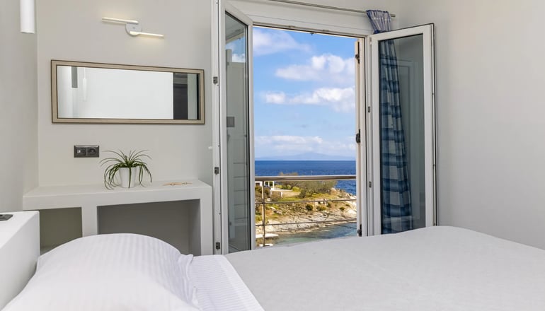 Alexandra Hotel - Μέγας Γιαλός, Σύρος