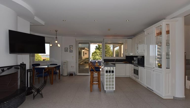 Alexina Sea View Villa