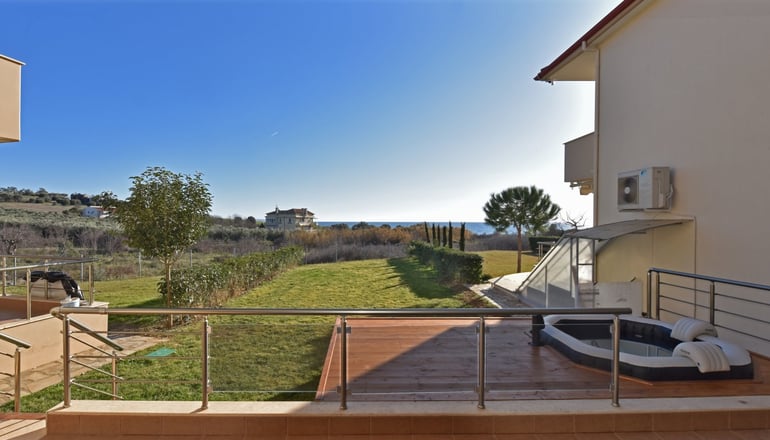 Katerina Seaview Maisonette