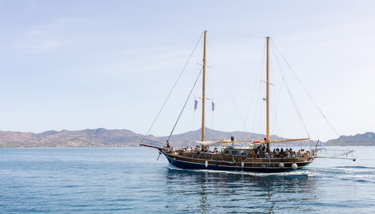 Ηλιοβασίλεμα στην Αθηναϊκή Ριβιέρα - Κρουαζιέρα Μισής Ημέρας