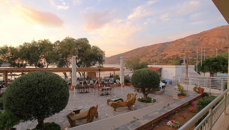 Almiriki Hotel Apartments - Λιθί, Χίος