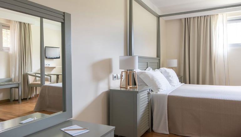 Almiriki Hotel Apartments - Λιθί, Χίος