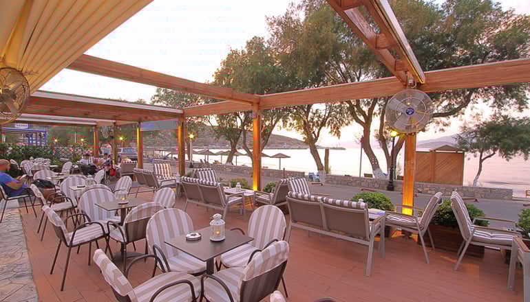Almiriki Hotel Apartments - Λιθί, Χίος
