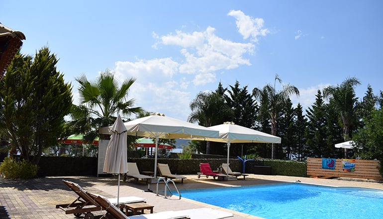 Almyra Holiday Village - Αιδηψός