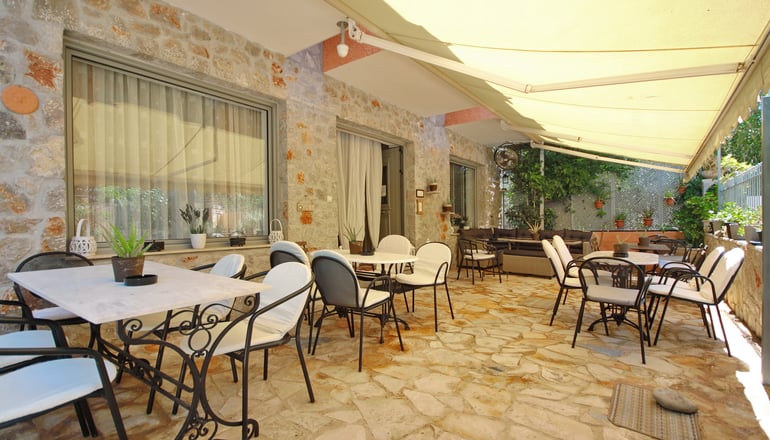 Aloe Luxury Apartments & Suites