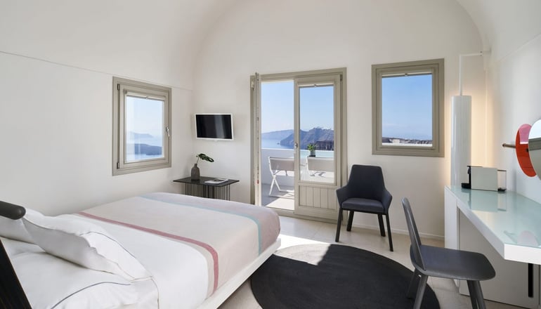 5* Alti Suites Santorini