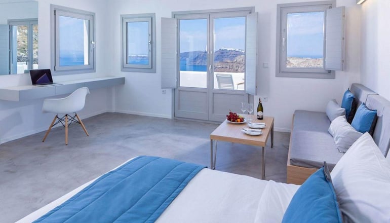 5* Alti Suites Santorini