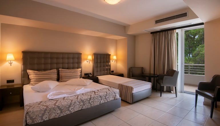 Amalias Hotel - Κουρούτα, Αμαλιάδα