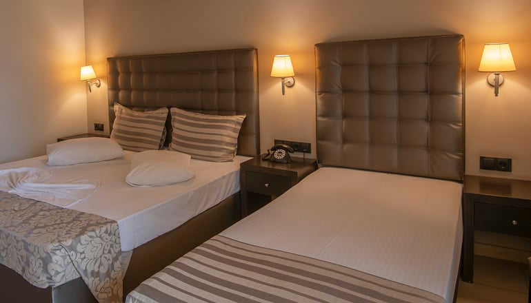 Amalias Hotel - Κουρούτα, Αμαλιάδα