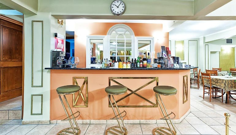 Anastassiou Hotel