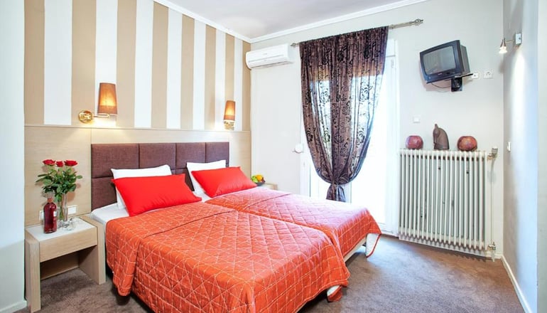 Anastassiou Hotel
