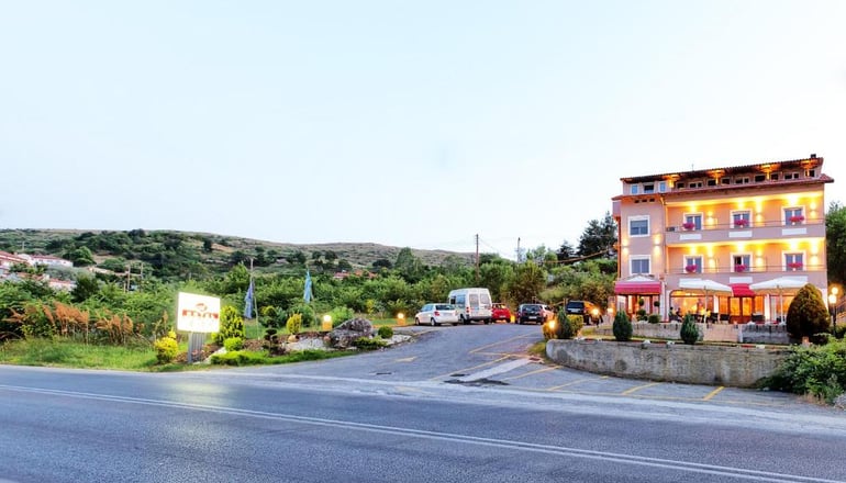 Anastassiou Hotel
