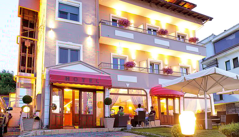 Anastassiou Hotel