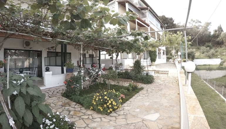 Andromaches Holiday Apartments - Μπενίτσες, Κέρκυρα