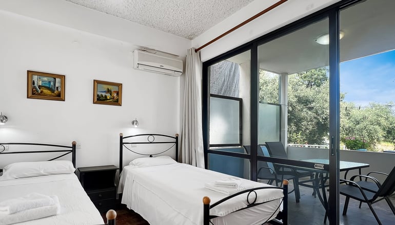 Andromaches Holiday Apartments - Μπενίτσες, Κέρκυρα